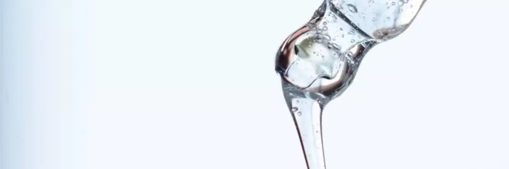 Sodium acetylated hyaluronate Acetylated hyaluronic acid liquid dripping from pipette
